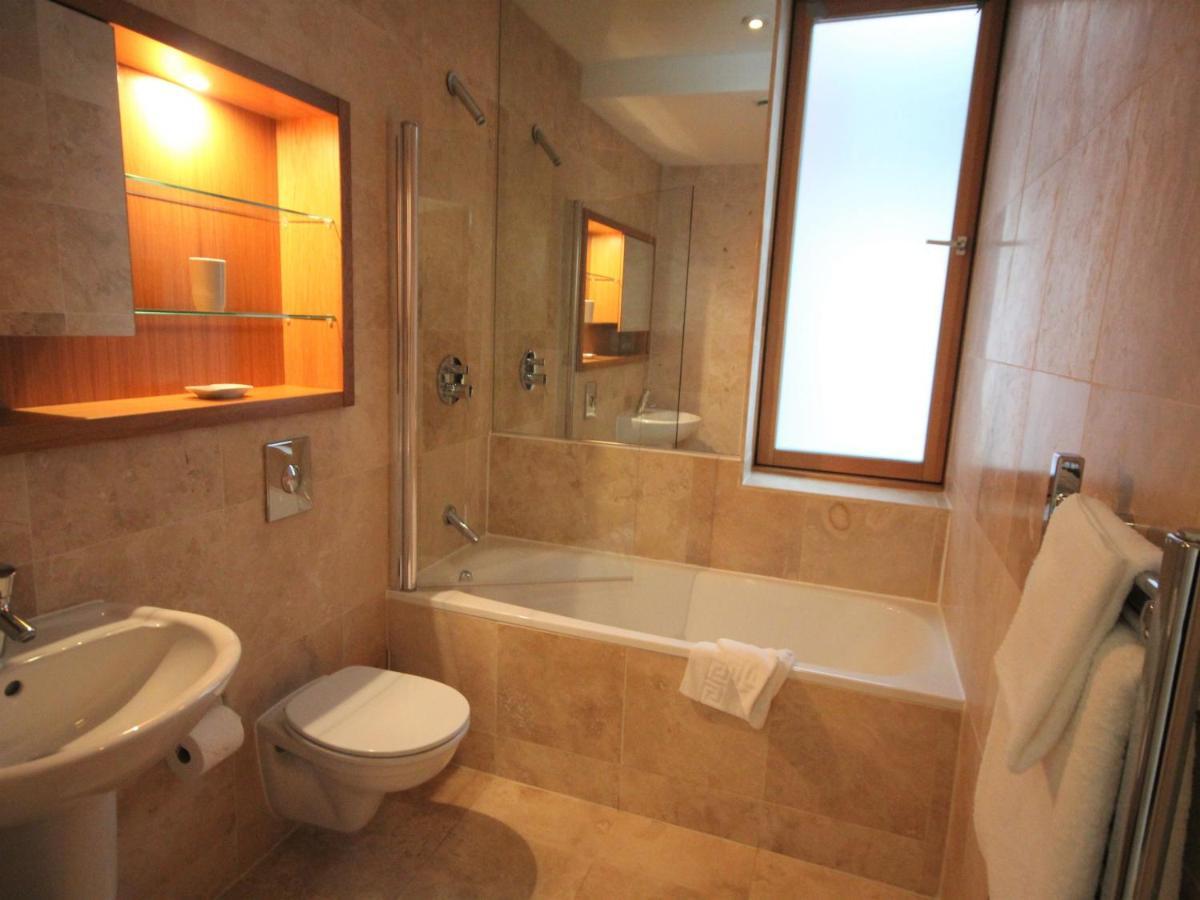 Апартаменты Quayside Lofts - Properties Unique Ньюкасл-апон-Тайн Экстерьер фото